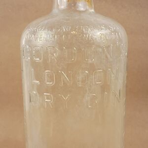 Early 8” Gordon's London Dry Gin Embossed Glass Bottle Linden New Jersey